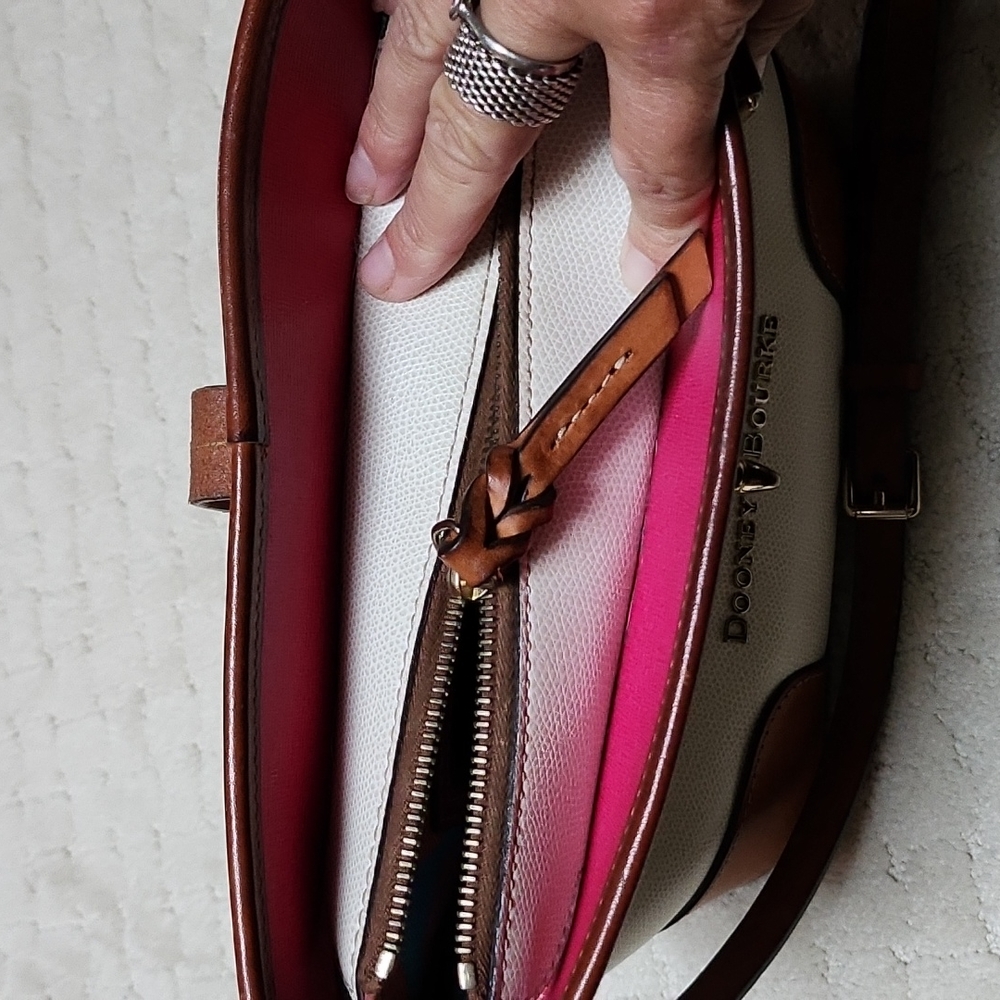 Dooney & Bourke  Purse/ Wallet Set - Picture 11 of 15